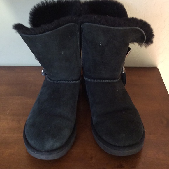 UGG boots with tassels - Picture 3 of 5